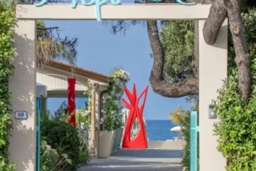 Alpemare Beach Club