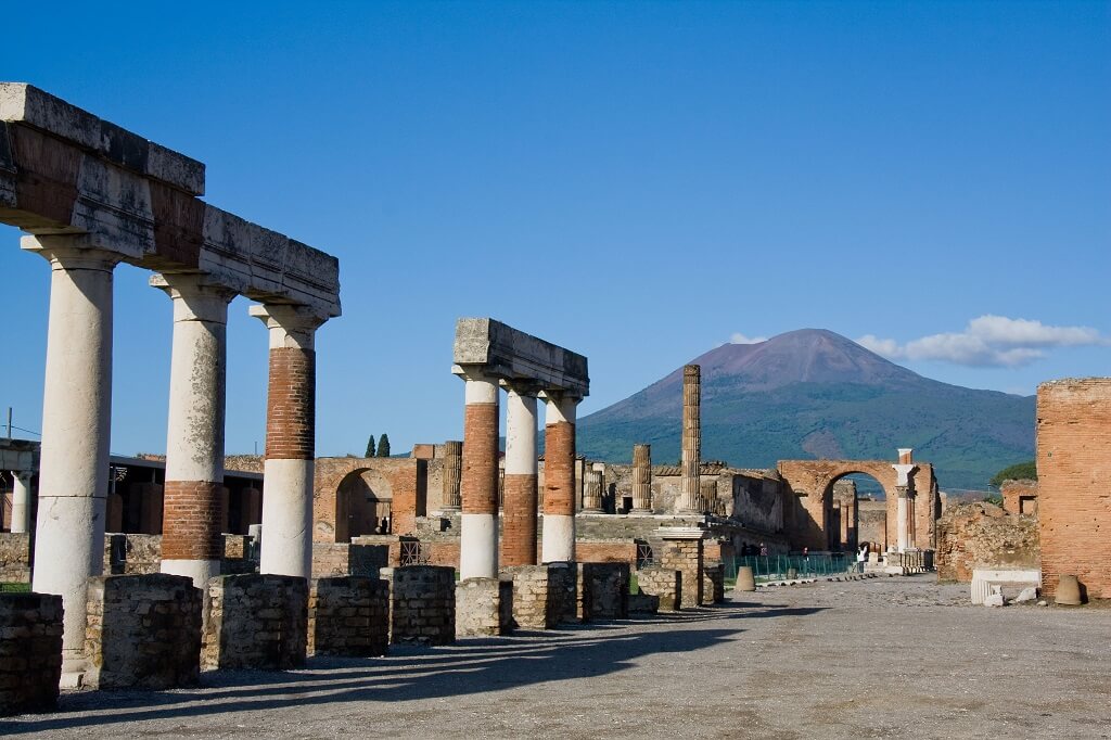 Sleeping Beauties Pompeii